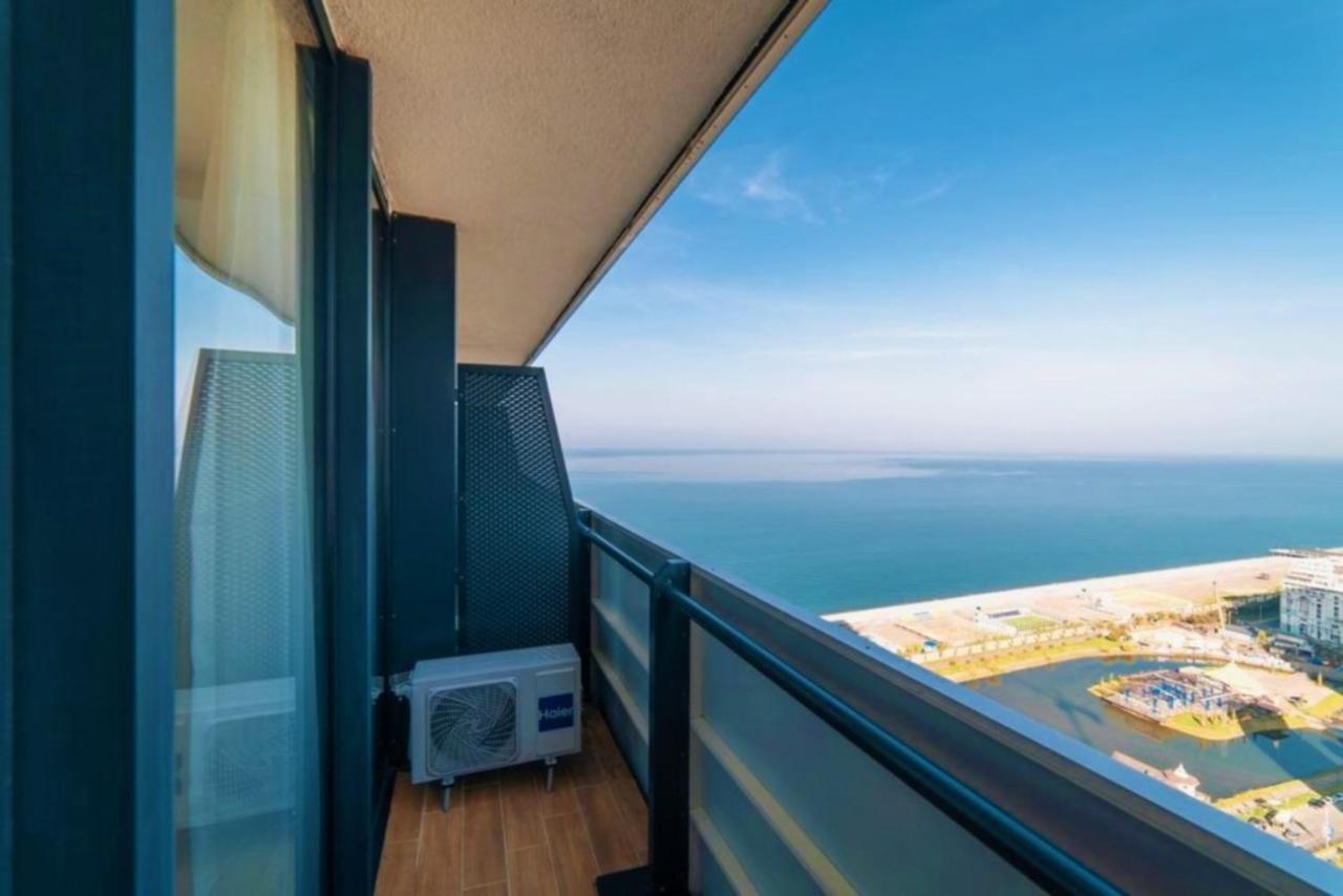 Sea Side Aparthotel In Orbi Complex Batumi Eksteriør billede